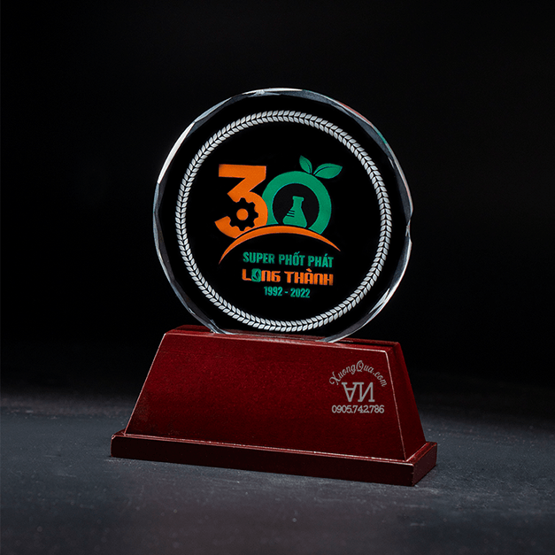 bảng vinh danh ky niệm chương gỗ đồng