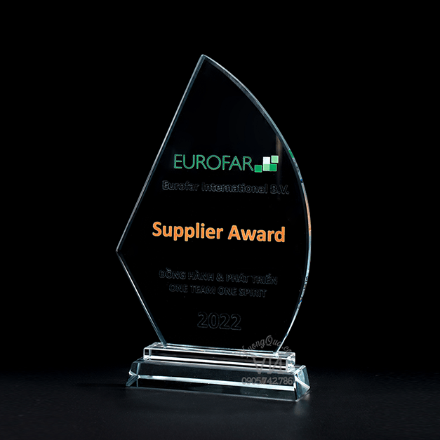 Kỷ niệm chương quà tặng công ty